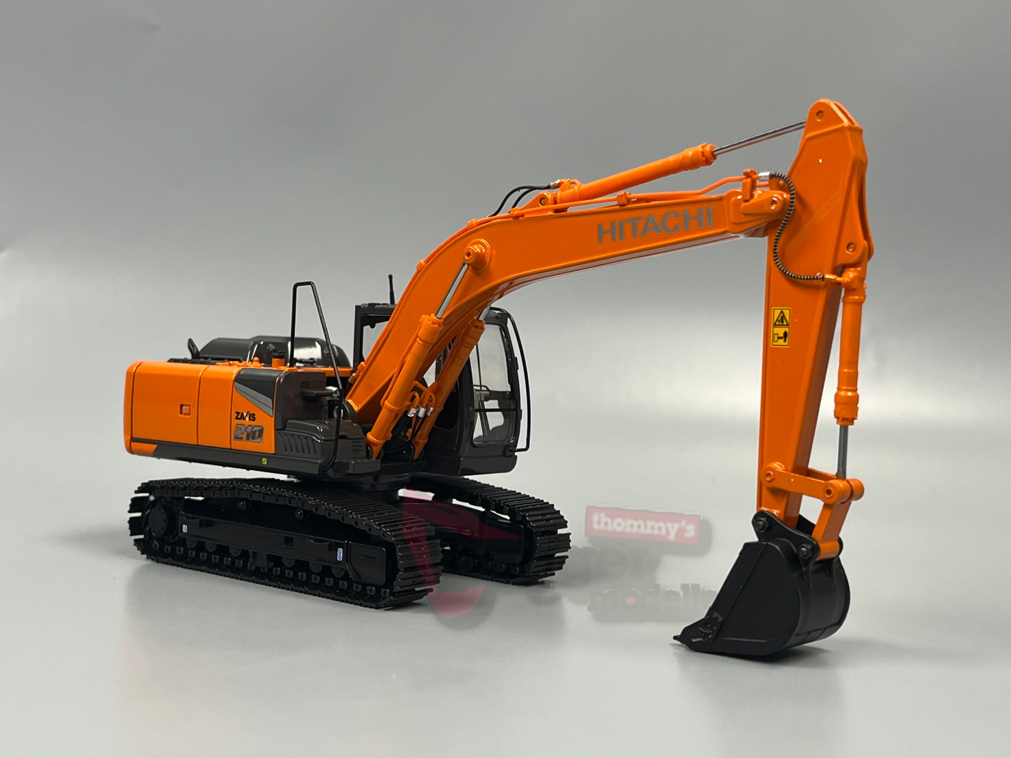 30137-Replicars - Hitachi ZX 210-7G Bagger